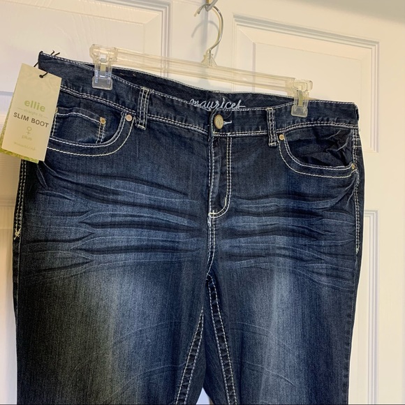 Maurices NWT Ellie Straight Fit Slim Boot Size20L - Picture 3 of 9